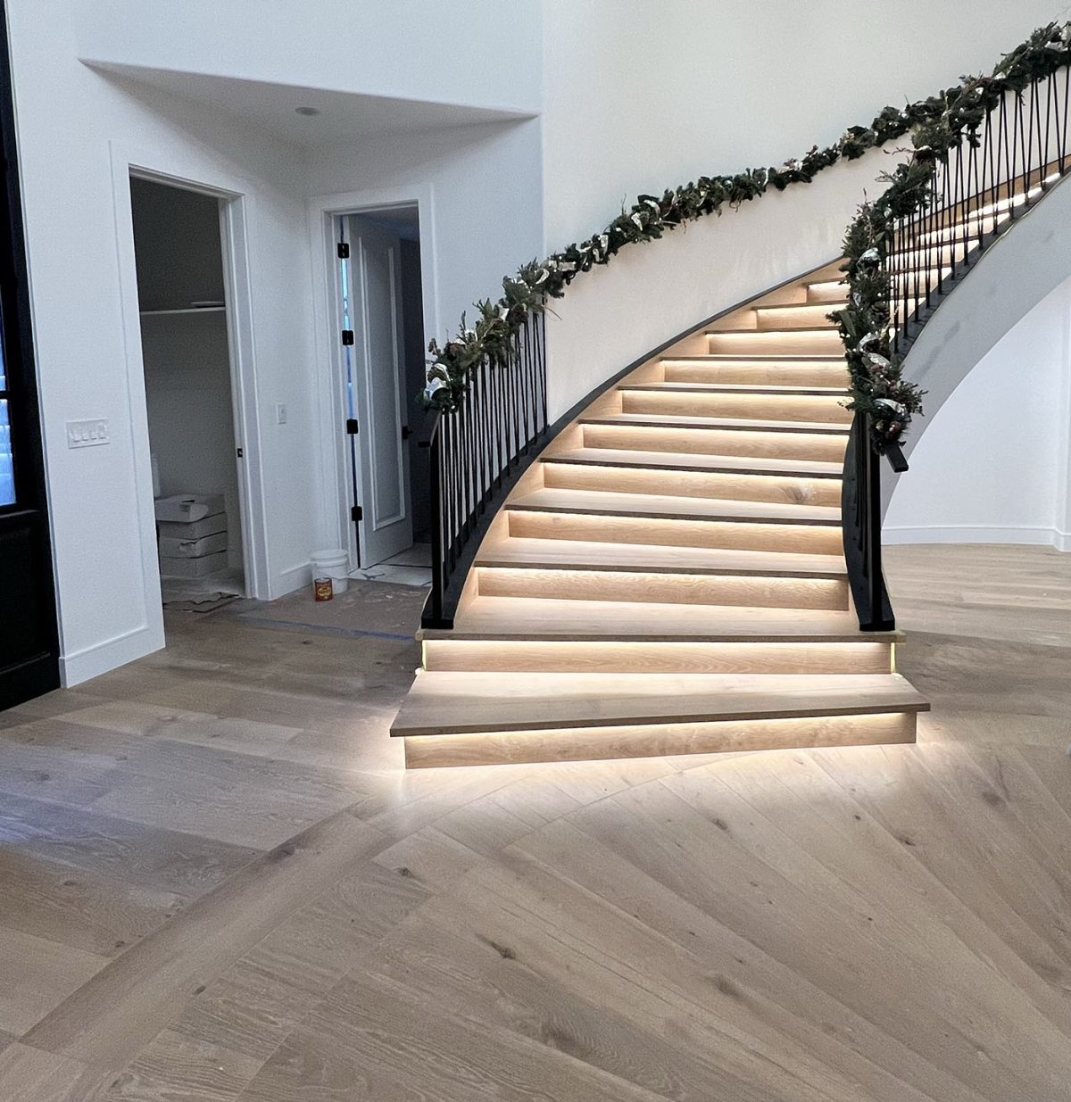 Hardwood Experts Portfolio Classic Millworks